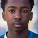 Araloyin Oshunremi oyuncusunun filmleri