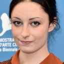 Arielle Holmes oyuncusunun filmleri