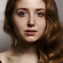 Bebe Cave oyuncusunun filmleri