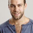 Carlos Serrano oyuncusunun filmleri