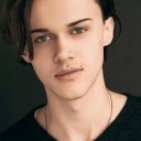 Christopher Briney oyuncusunun filmleri