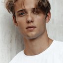 Edouard Philipponnat oyuncusunun filmleri