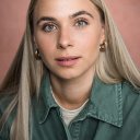 Farrah Cave oyuncusunun filmleri