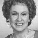 Jean Stapleton oyuncusunun filmleri