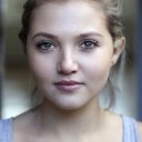 Mia McKenna-Bruce oyuncusunun filmleri