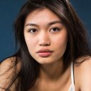 Nhung Hong oyuncusunun filmleri