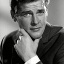 Roger Moore oyuncusunun filmleri