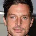 Simon Rex oyuncusunun filmleri