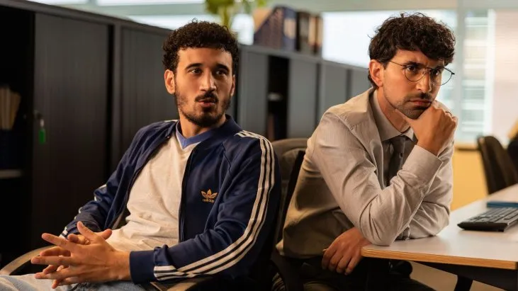 Bay & Bayan Aslan izle