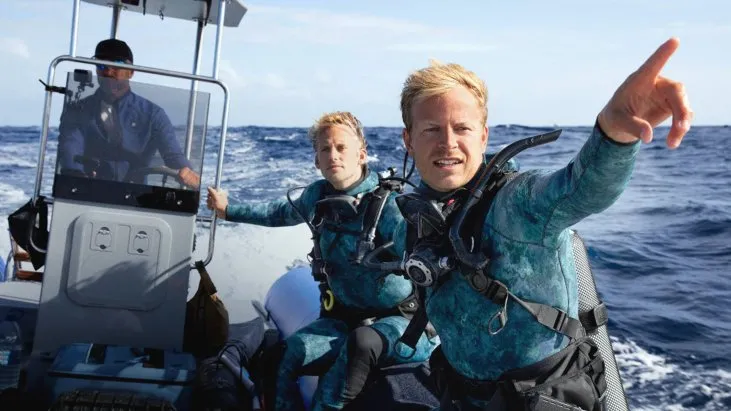 Dolphins Up Close with Bertie Gregory izle
