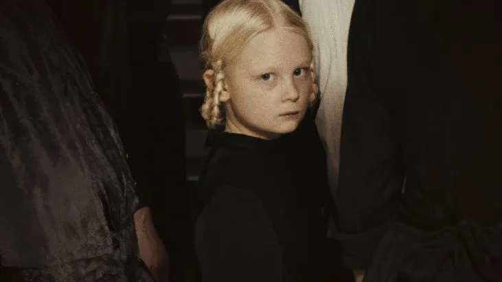 D&uuml;ş&uuml;ş&uuml;n Sesi izle