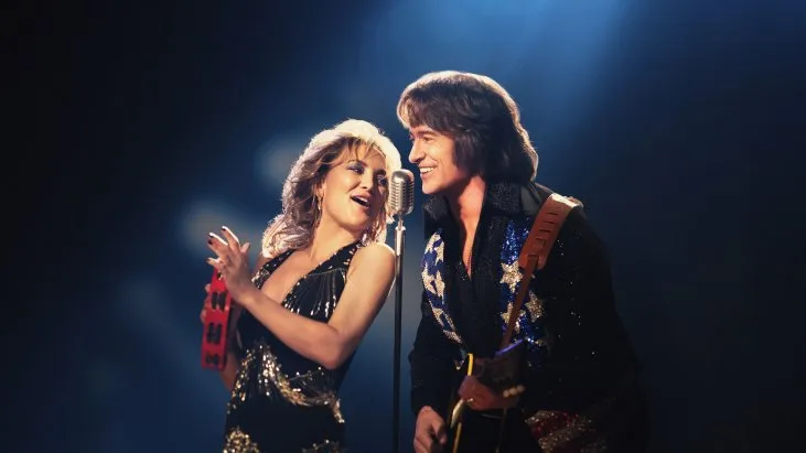 Kalpten S&ouml;ylenen Bir Şarkı izle