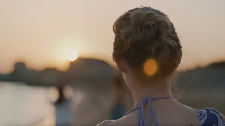 Kıyıda izle