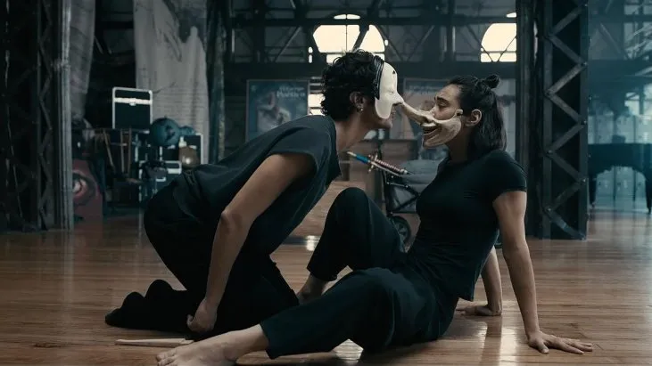 Çıldırmanın Eşiğinde izle