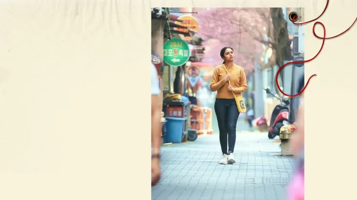 Kore'de Bir Başına izle