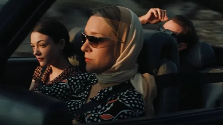 Merhaba Hüzün izle