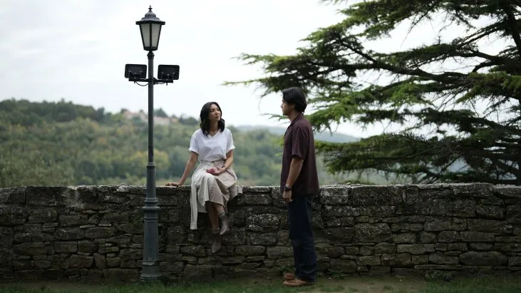 Sore: Gelecekten Gelen Eş izle