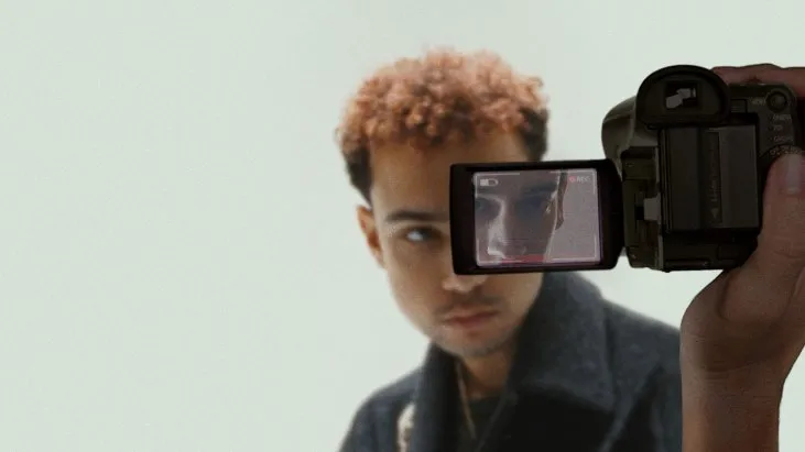 Takıntılı Dost izle